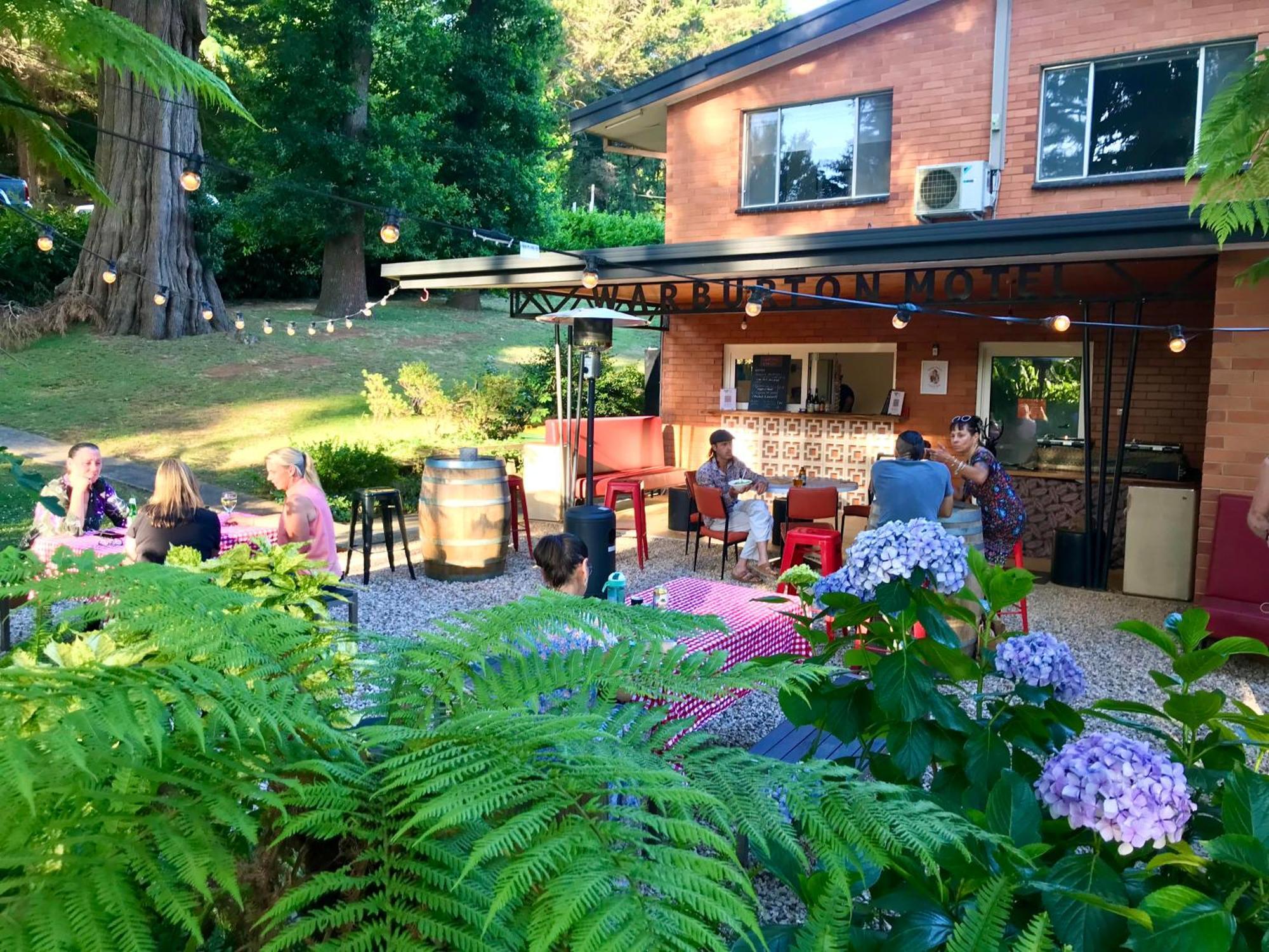 The Warby, Where Mid-Century Style Meets The Mountains Уорбъртън Екстериор снимка