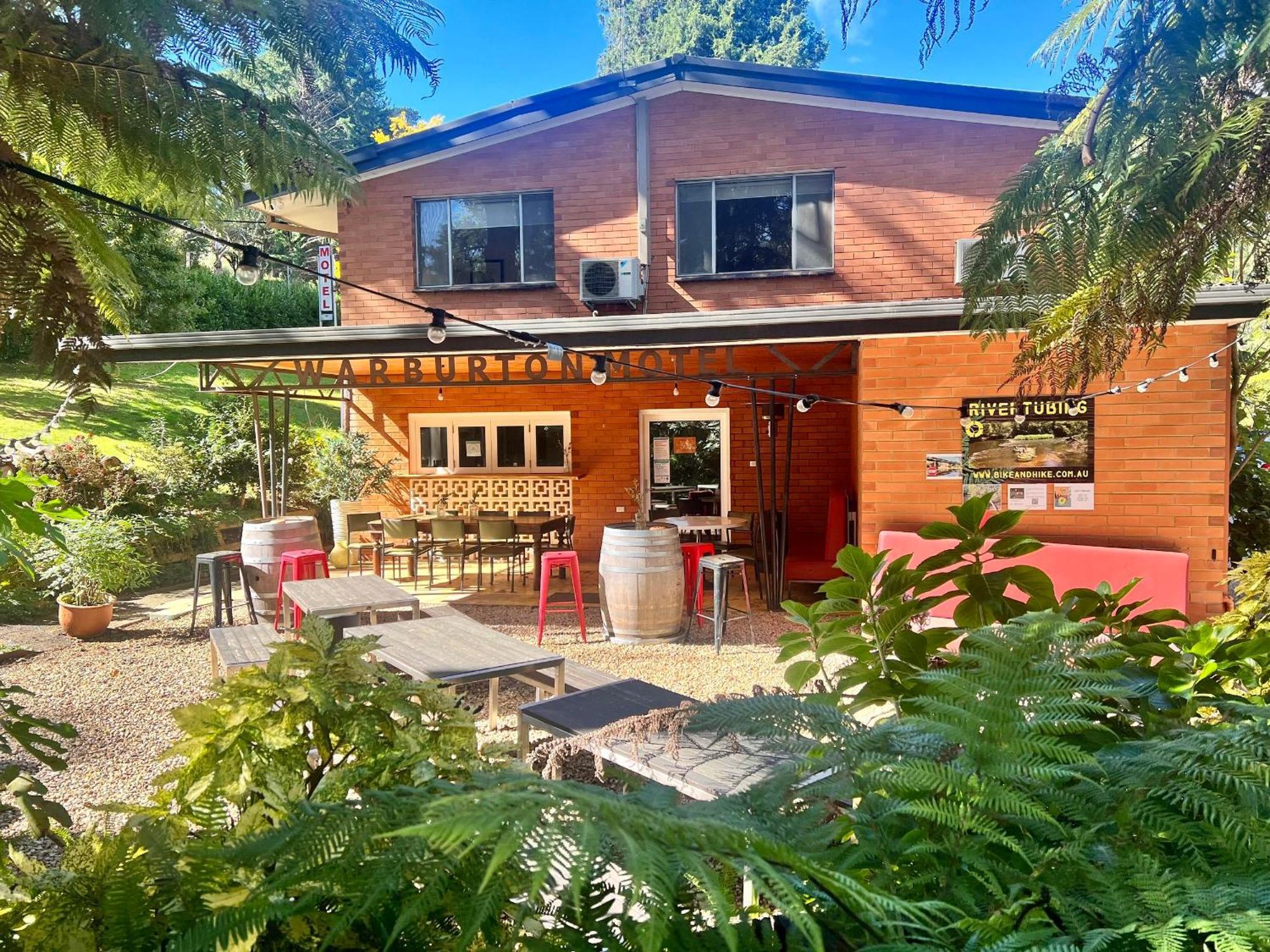 The Warby, Where Mid-Century Style Meets The Mountains Уорбъртън Екстериор снимка